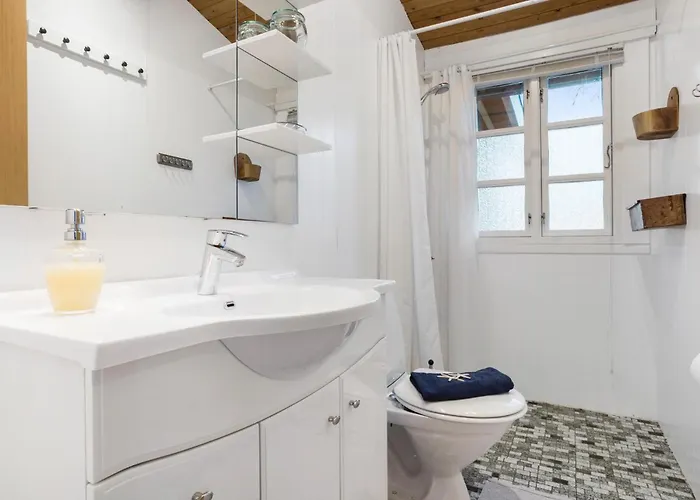 3 Bedroom In بيت للعطل Roslev