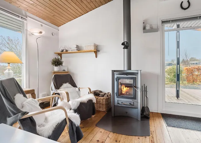 3 Bedroom In Roslev
